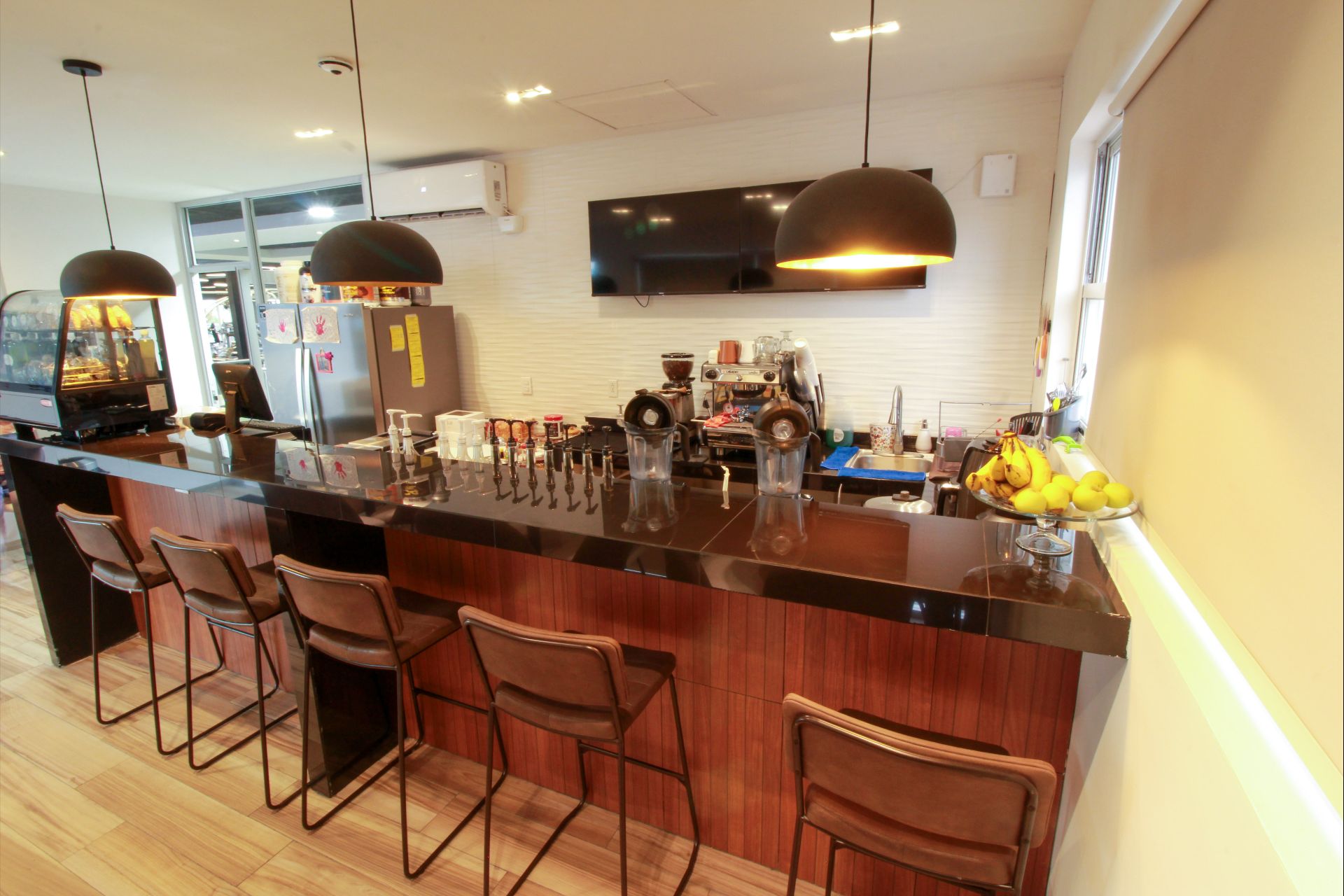 Cafeteria 4